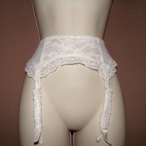 Vintage Vassarette White Lace Garte Belt Size M